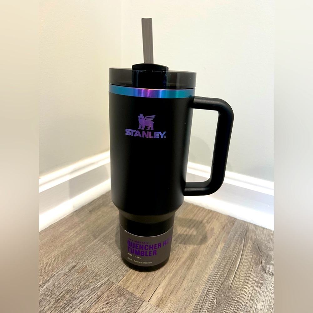 STANLEY THE QUENCHER H2.0 FLOWSTATE™ TUMBLER | 40 OZ Black Chroma